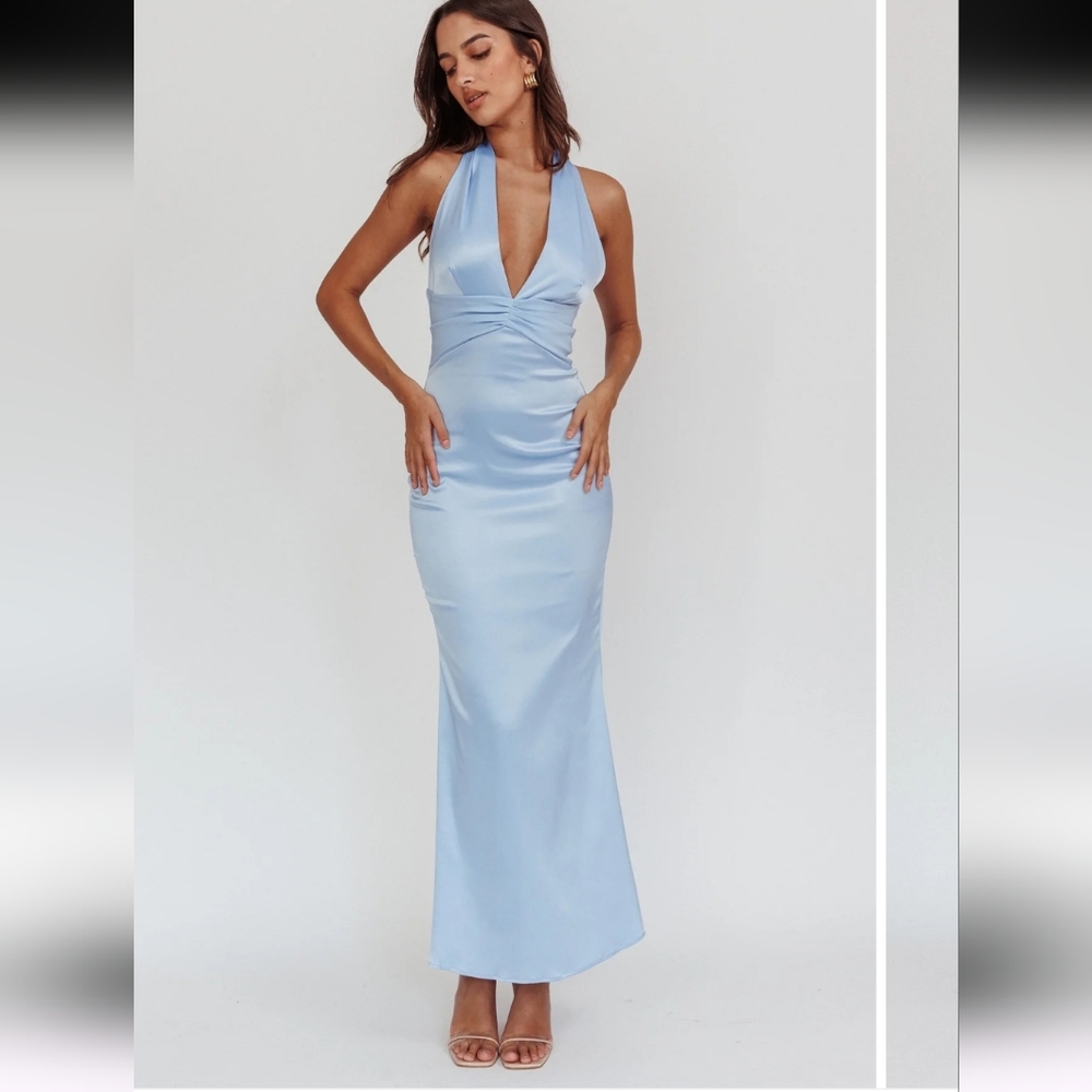 NWT Selfie Leslie Italia Azure Pleat Bodice Halterneck Maxi Dress Light Blue Med